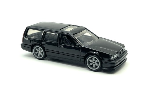 2022 Hot Wheels Volvo 850 Estate Black HW Wagons SUPER CUSTOM WHEEL SWAP by AEB - Picture 3 of 5