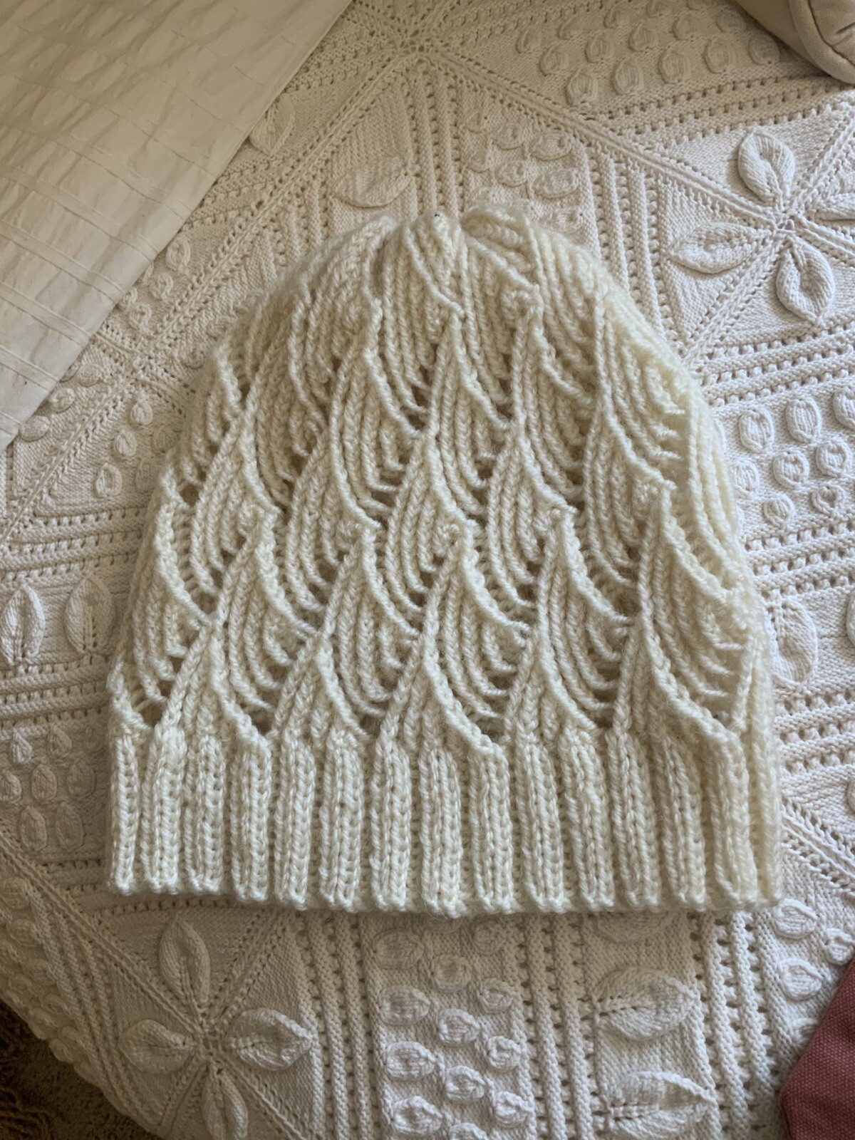 Handmade Retro Ivory Knit Shell Pattern Outdoor B… - image 3