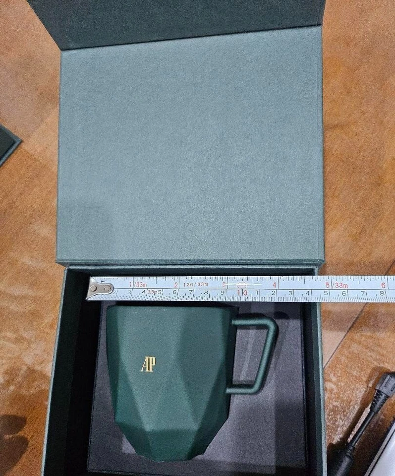 Tazas Audemars Piguet 2023 edición limitada cerámica roble real, sin reloj, juego de 2. Foto 3 de 4
