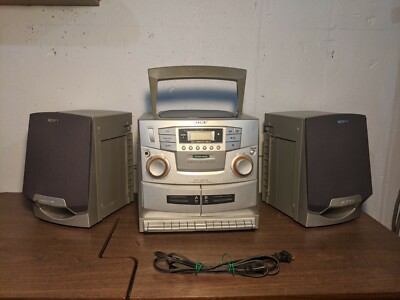 Sony CFD-ZW755 AM/FM CD Player Cassette Player Boombox, Nice Shape