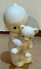 Precious Moments 1982 "Jesus Loves Me" 3" Figurine E-9278
