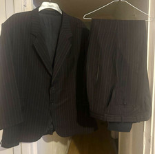 Mens Black Pinstripe 2 Piece Suit Jacket & Trousers 42R 50"