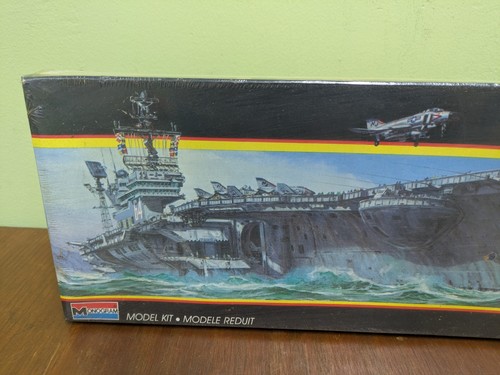 USS Constellation Monogram Model Kit No. 3010 Scale 1:800 Sealed 1987 - Picture 3 of 15