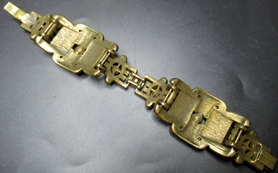 HEIDI DAUS Beautiful Purple Blue & Green Cyrstal Bracelet - Image 4 of 4