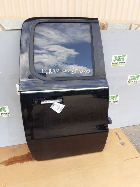 2019-2023 RAM 1500 REAR DOOR ASSEMBLY RH PASSENGER QUAD CAB 6 LUG