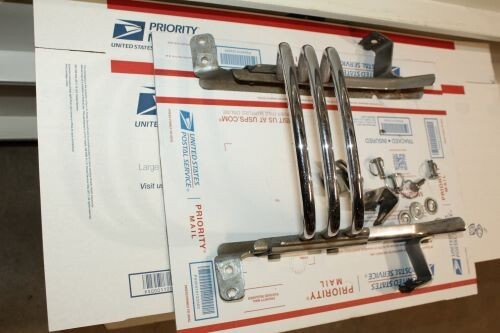 2000 Harley Davidson Ultra Classic Rear Saddlebag Mounting Brackets w/ 90834-95 - Picture 3 of 4