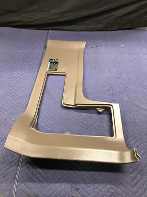 95 - 97 Toyota Land Cruiser FZJ80 REAR LEFT QUARTER PANEL TRIM