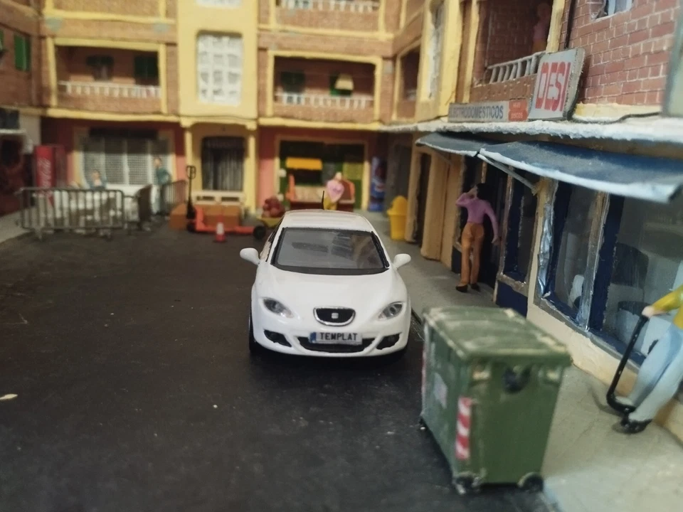 Seat León 2 - IXO Altaya - 1/43 modificado cambio de color a blanco - Imagen 2 de 4