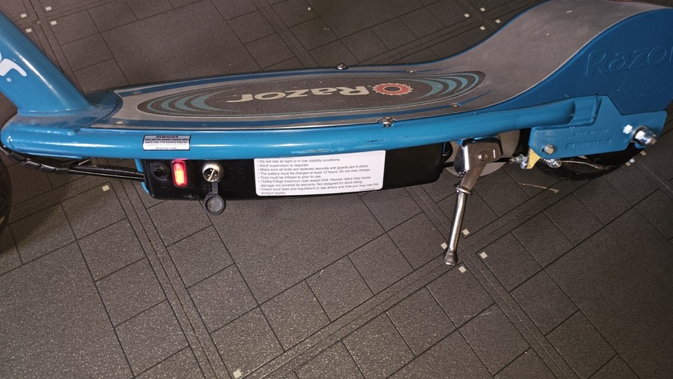 Razor E200 Electric Scooter White 845423019723 eBay