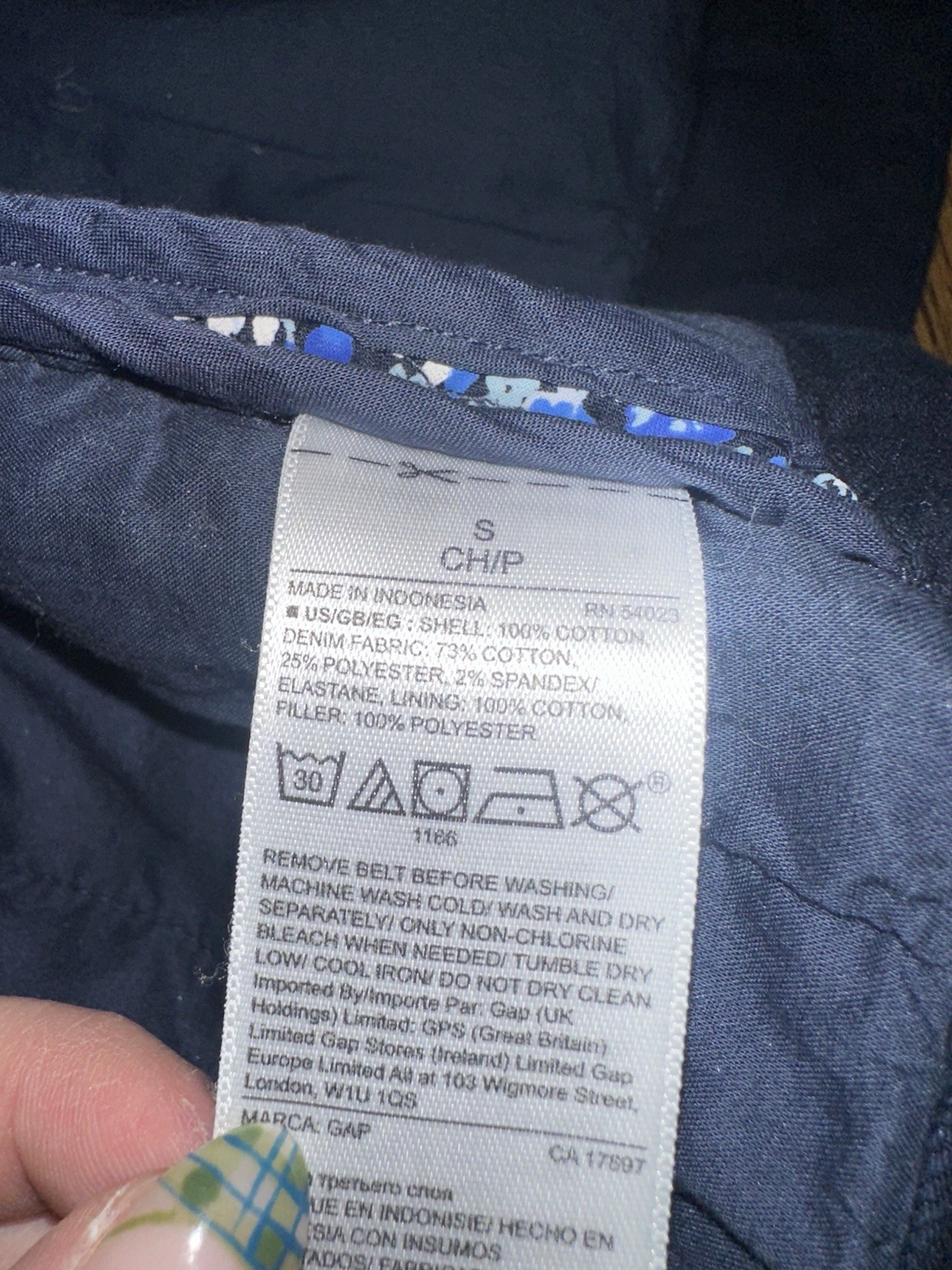 GAP patchwork quilted coat Size Small - image 8