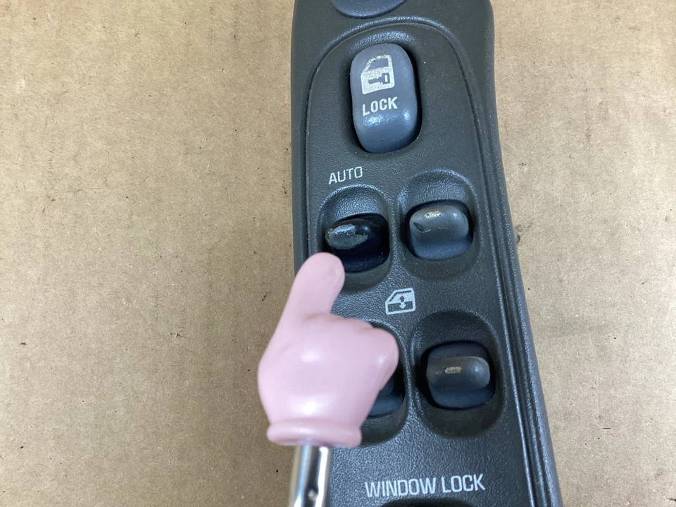 Pontiac Grand Am 1999-2000 interruptor de ventana principal del lado del conductor delantero izquierdo Foto 2 de 4