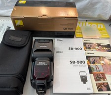 Nikon SB-900 Speedlight Kit   Made in Japan   Excellent Condition   Prepaid