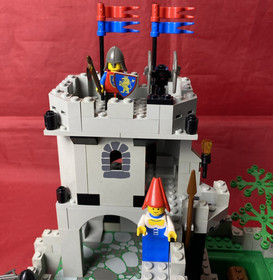 Vintage LEGO Castle Crusaders 6081 King's Mountain Fortress Complete - Pre-Owned