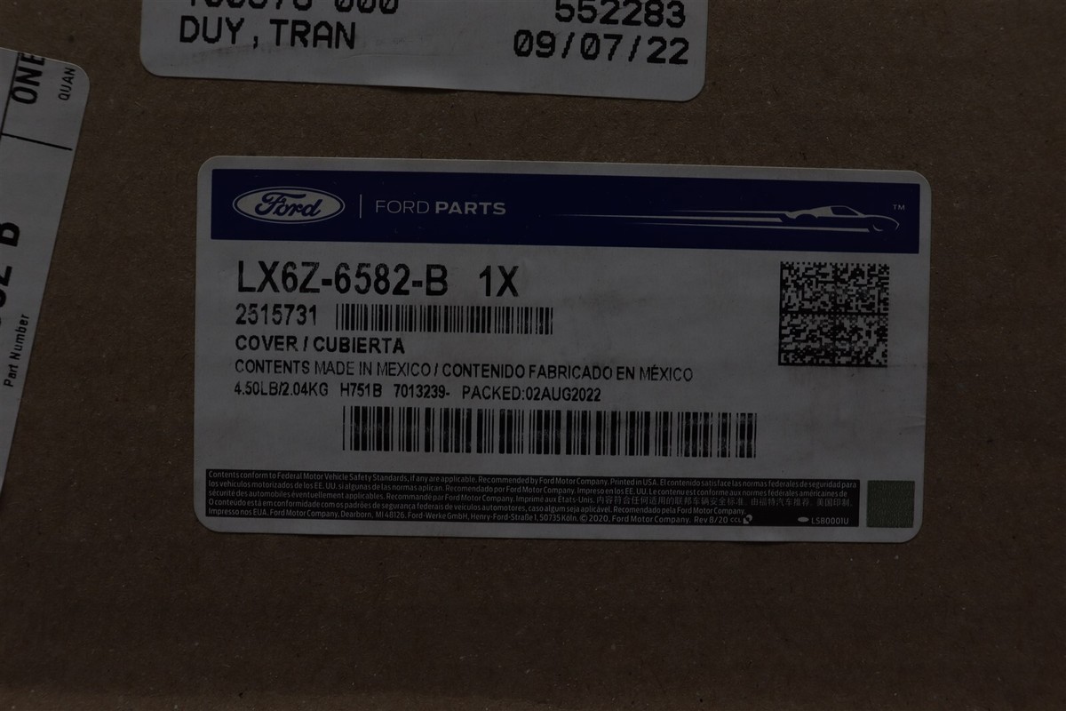 NEW OEM Ford Engine Valve Cover LX6Z-6582-B Escape Corsair