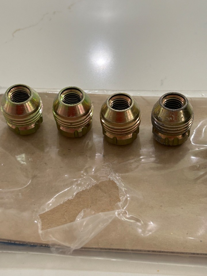 New NOS GM Wheel Rim Lug Nut Locking Kit 10034341 Chevrolet Chevy Buick