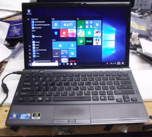 Sony Vaio VPCZ1 Laptop- 180GB SSD, 4GB RAM, Intel i5-CPU,2.53G win10 1600x900 - Afbeelding 1 van 2