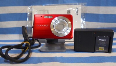 Nikon COOLPIX S200 デジタルカメラ Amazon.com : Nikon Coolpix S200 7.1MP Digital Camera with 3x