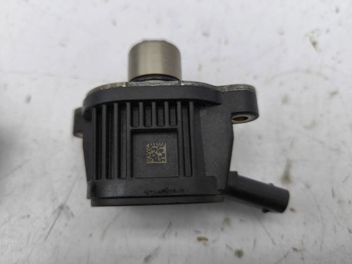Audi Q2 - 2022 Vanos Timing Valve Solenoid 04E906048A AMD118340 - Picture 4 of 9