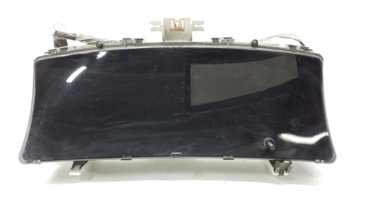 TOYOTA COROLLA Verso E12 Kombiinstrument 8380013150 2.00 Diesel