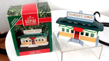 Hallmark Keepsake Artist's Favorite 1990 "Donder's Diner Xmas Hanging Ornament