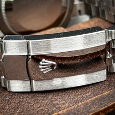 Rolex Datejust 41 on Jubilee | Ref. 126300 | Blue Stick Dial | 2024 | Full Set 7