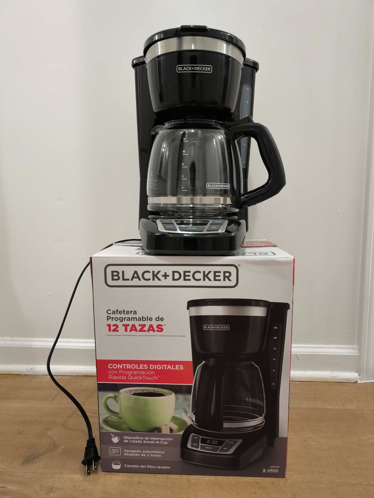 BLACK+DECKER CM1160B 12-Cup Digital Programmable Coffee Maker