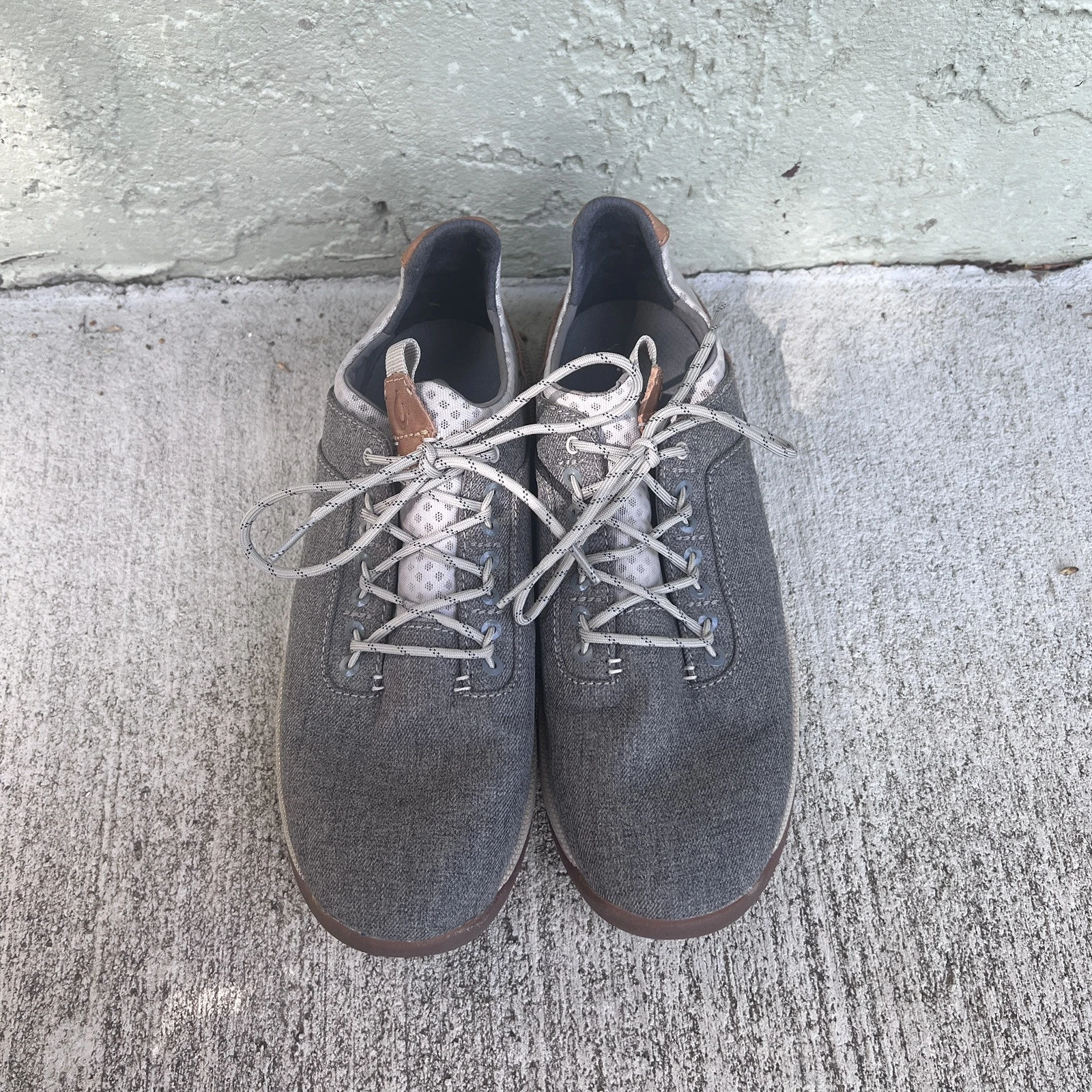 Olukai Men's Size 9.5 Nanea Li Banyan Gray Casual Canvas Comfort Shoes.
