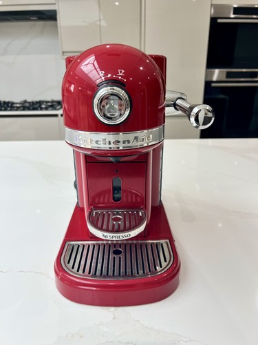 Tadelloser Zustand ROT KitchenAid Nespresso Artisan Kaffeemaschine - 5KES0504BER