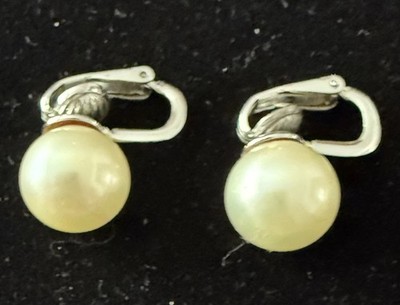 Ciner Faux Pearl Clip On Earrings Silver Tone