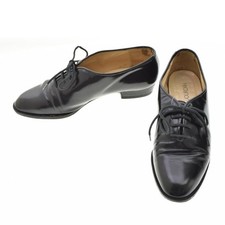CHARLES JOURDAN / Charles Jourdan enamel lace-up leather shoes