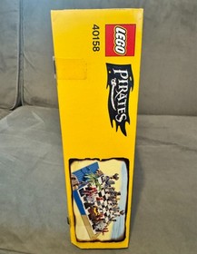 LEGO PIRATES -- CHESS SET BRAND NEW IN SEALED BOX RETIRED SET 40158