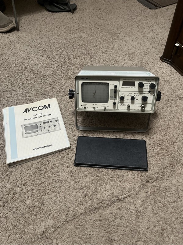 AVCOM PSA-37D Portable Spectrum Analyzer