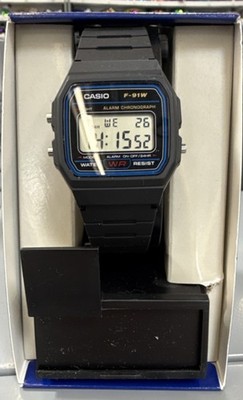 Casio F-91W Digital Wristwatch Black Resin Band Alarm Chronograph Light