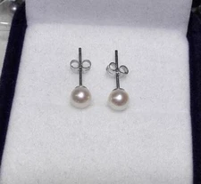 Mini  3-2mm AAA+ Natural Akoya White Round Pearl Earring 14k  Gold Stud earrings