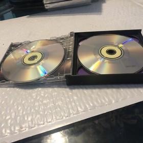 Shenmue Sega Dreamcast Complete First Discs Have some Scratches