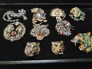 10 Pieces Of Lions Tigers New Fashion Costume Jewelry Brooches Pin Jewelry Lot