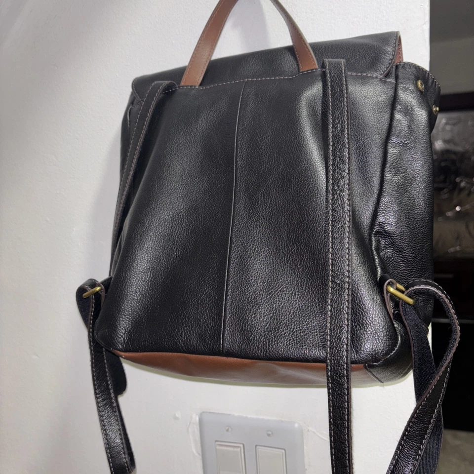 Fossil Leather Small Backpack Black Nice! - Image 4 of 4
