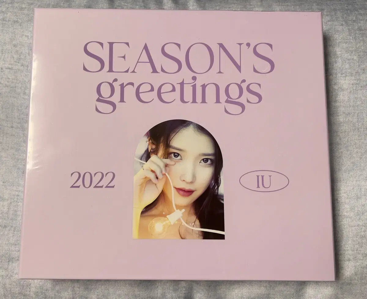 新品未開封 IU 2022 シーグリ SEASON&#39;S GREETINGS IU 2022 SEASON'S GREETINGS - Kpop USA