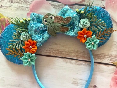 Finding Nemo Squirt Minnie Mouse Ears headband- Disneyland  display picture 1