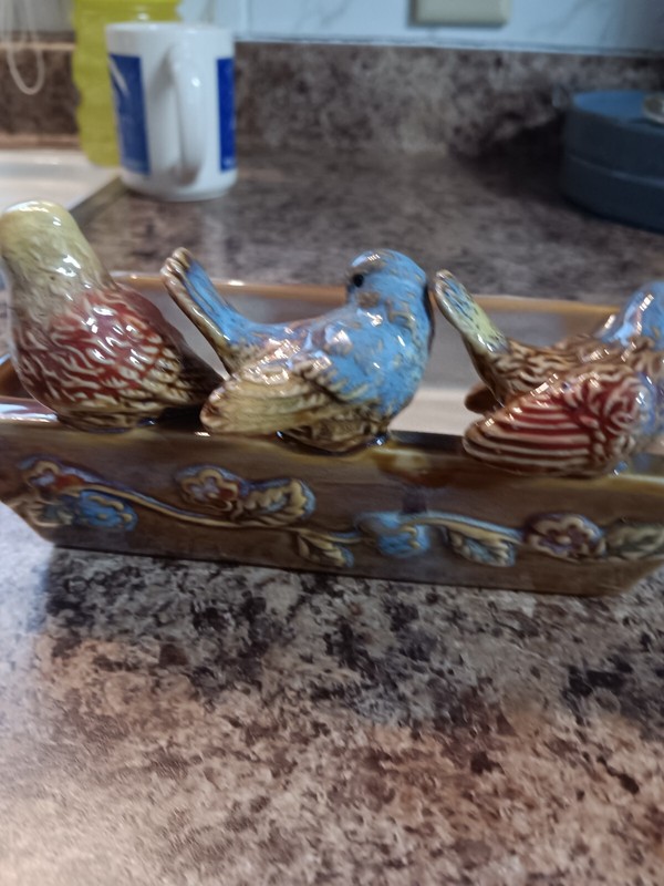 Vintage ceramic Bird figurine pottery