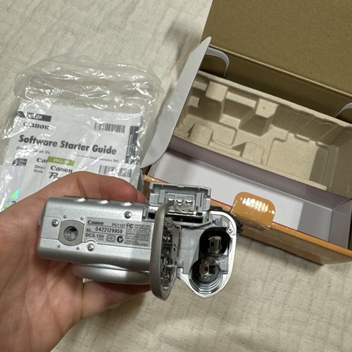 Canon PowerShot A570 IS Digital Camera Silver PC1225 7.1MP w/ Box *PARTS ONLY* - Picture 4 of 10