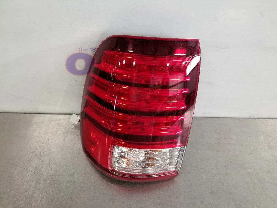 06 2006 LEXUS LX470 CUARTO PANEL MONTADO LUZ TRASERA LÁMPARA CONDUCTOR IZQUIERDO Foto 3 de 4