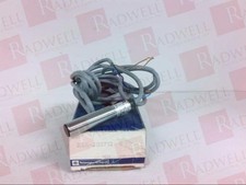 SCHNEIDER ELECTRIC XSA-J02713 / XSAJ02713 (USED)