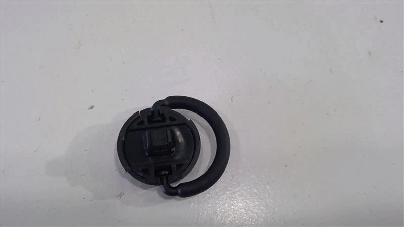 NISSAN MURANO 2018-2021 MUCHOS MODELOS GANCHO MALETERO RED 84937-6P100 Foto 3 de 4