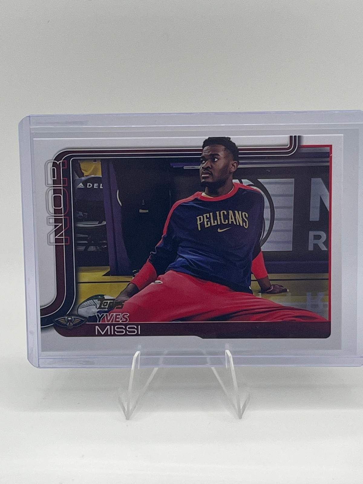 Yves Missi 2025 Topps #191 Golden Mirror SP Variation