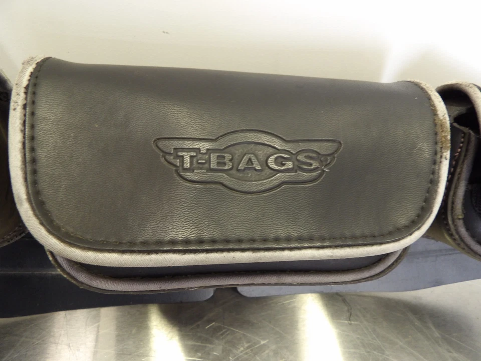 01 Harley Touring Electra Glide FLHTCI carenado delantero ala de murciélago bolsa pequeña almacenamiento Foto 2 de 4