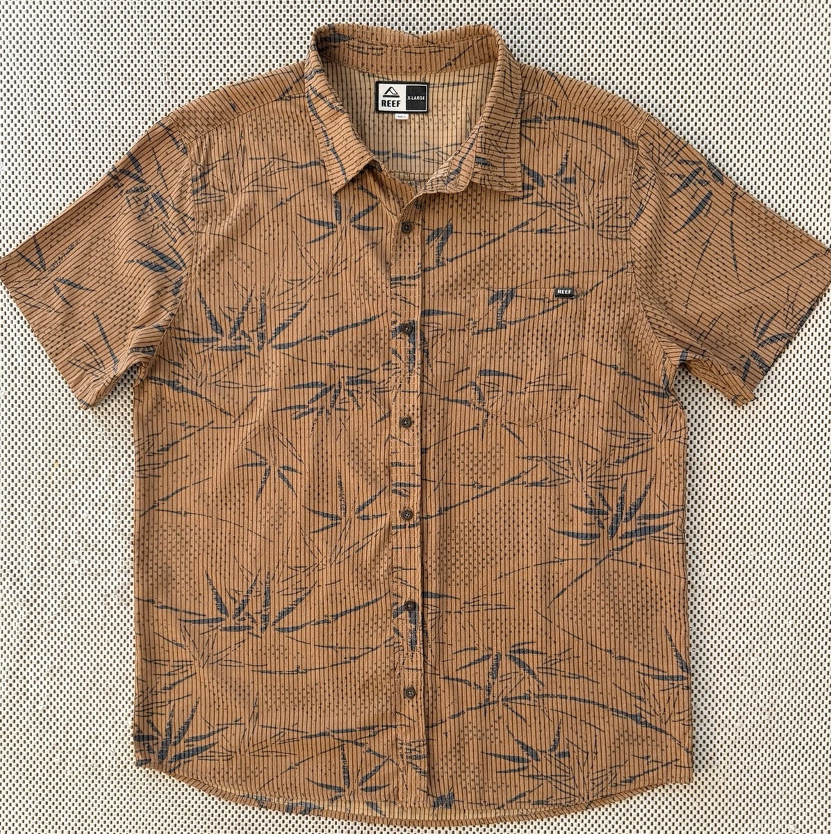 REEF Mens Cathay Spice SS Button Down Hawaiian Lightweight Shirt Size XLarge View 3