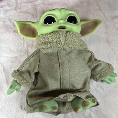 Disney Star Wars: The Mandalorian Yoda The Child 11 inch Action Figure- GWD85