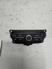 17-19 FORD ESCAPE Audio & Visual CONTROL PANEL ONLY FOR 8" SCREEN W/O SONY