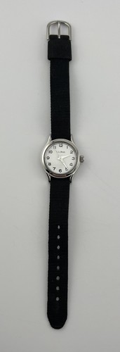 LL Bean Black And White Unisex Watch E10 Cloth Band Needs Batteries Face Cracked